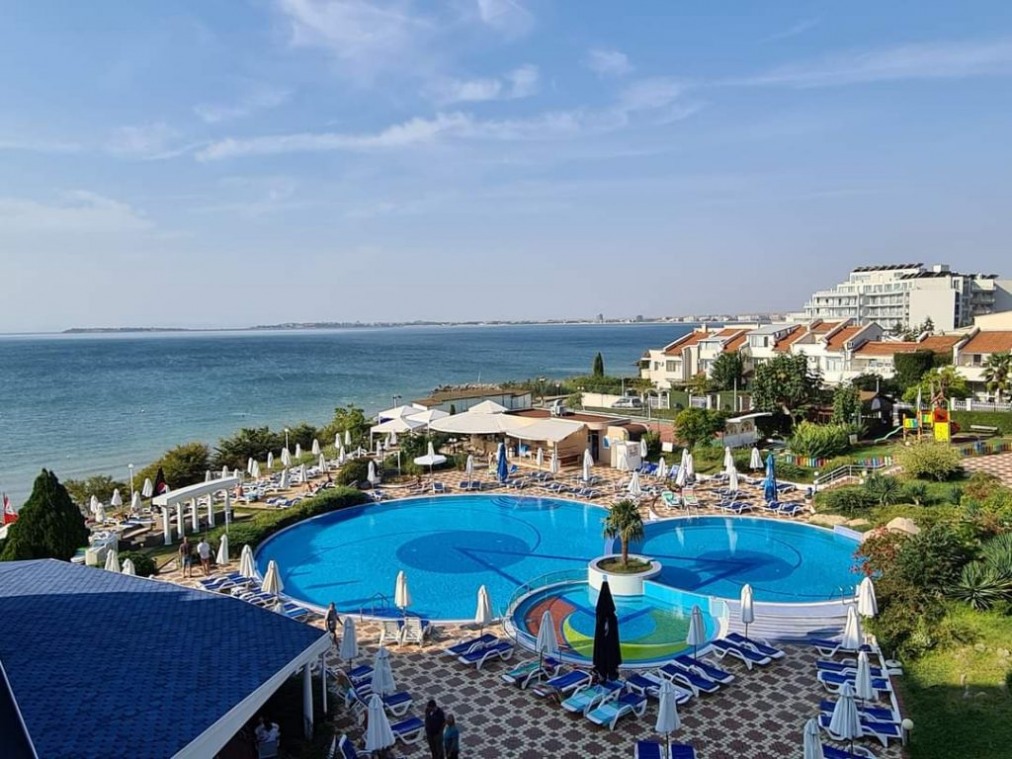 Хотел Синева Бийч 4*, Свети Влас България