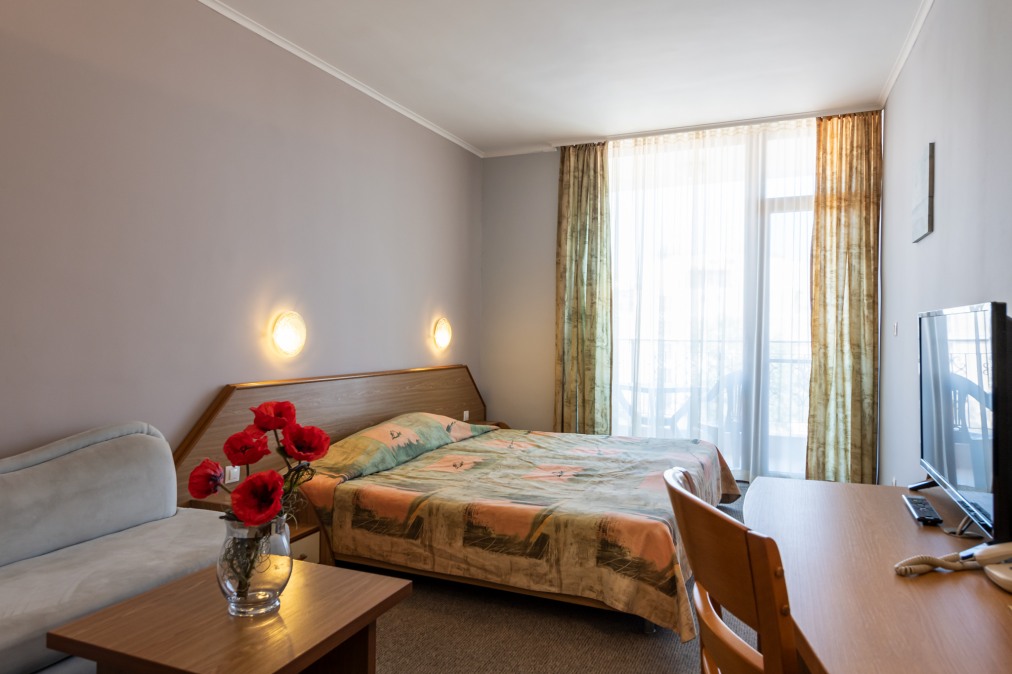 Хотел Хризантема 4* Хотел Хризантема 4*