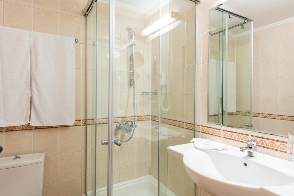 Хотел Бургас Бийч 4* Хотел Бургас Бийч 4*