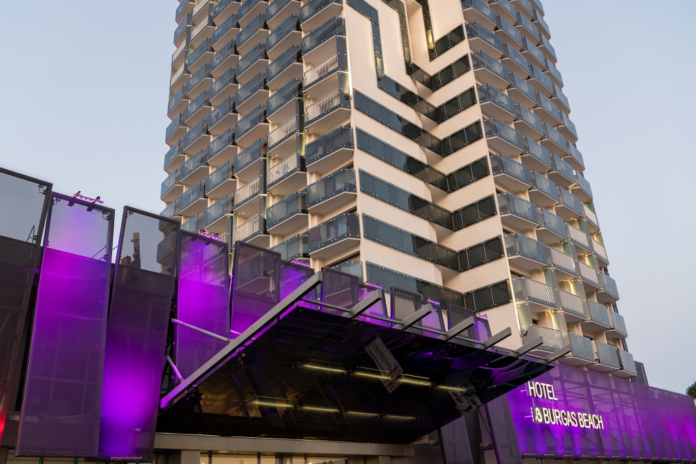 Хотел Бургас Бийч 4* Хотел Бургас Бийч 4*