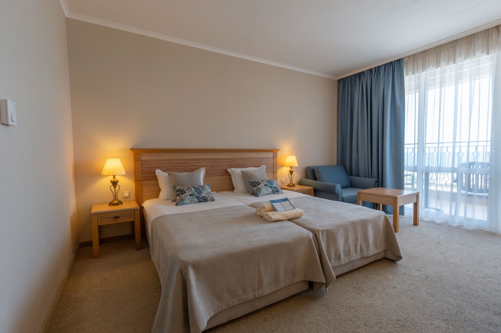 Хотел ДИТ Маджестик Бийч Ризорт 4* Хотел ДИТ Маджестик Бийч Ризорт 4*