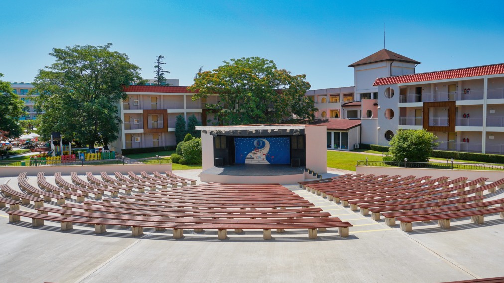 Хотел ДИТ Еврика Бийч Клуб 4* Хотел ДИТ Еврика Бийч Клуб 4*