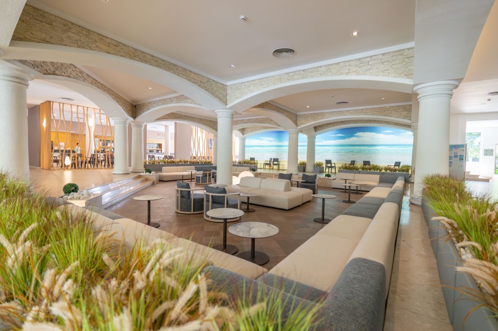 Хотел ДИТ Еврика Бийч Клуб 4* Хотел ДИТ Еврика Бийч Клуб 4*