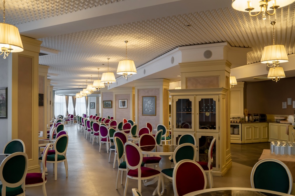 Спа хотел Хисар 4* Спа хотел Хисар 4*