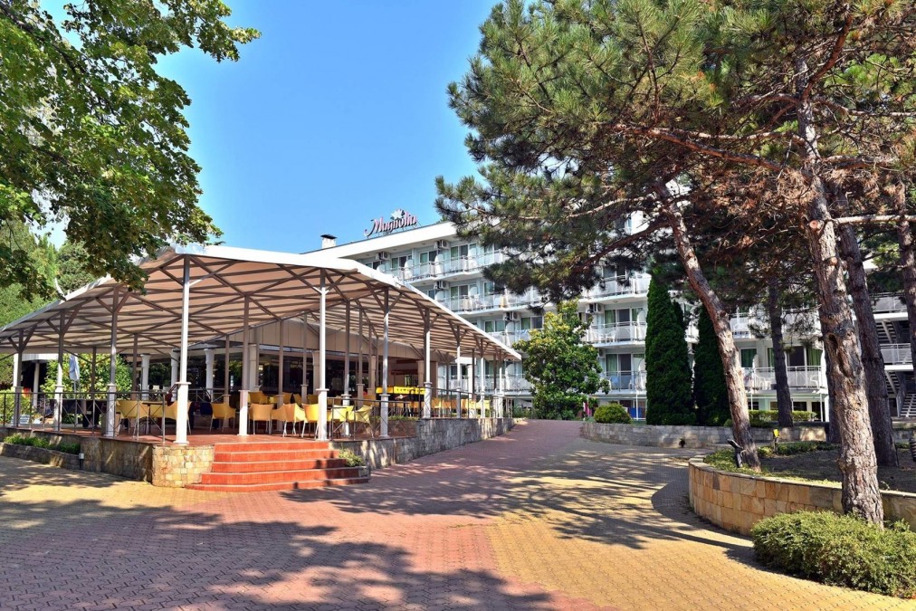 Хотел Магнолия 3*, Албена България