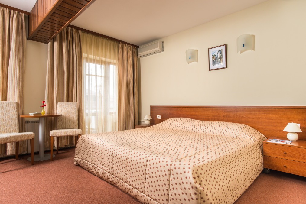 Хотел Пирин 4* Хотел Пирин 4*