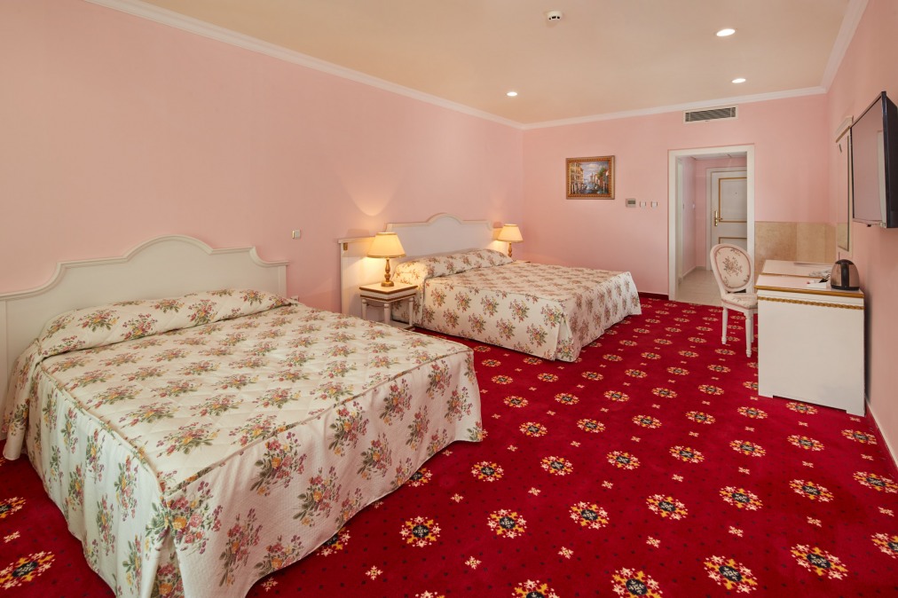 Хотел Планета и Аква парк 5* Хотел Планета и Аква парк 5*