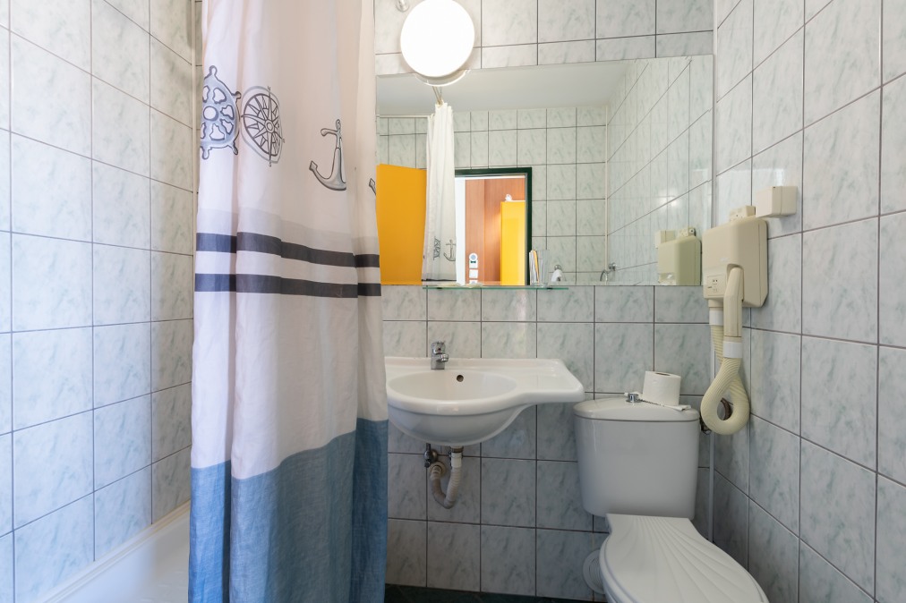 Хотел Тракия 3* Хотел Тракия 3*