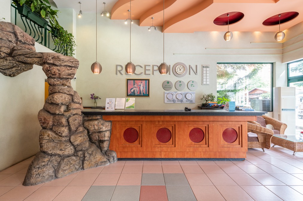 Хотел Тракия 3* Хотел Тракия 3*