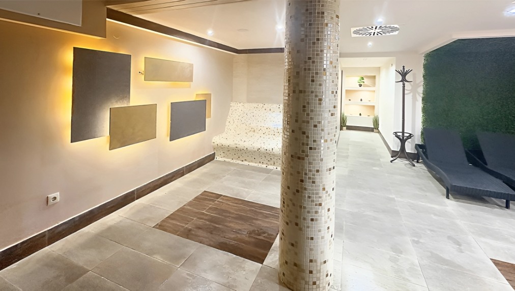 Платинум Хотел и Казино 4* Платинум Хотел и Казино 4*