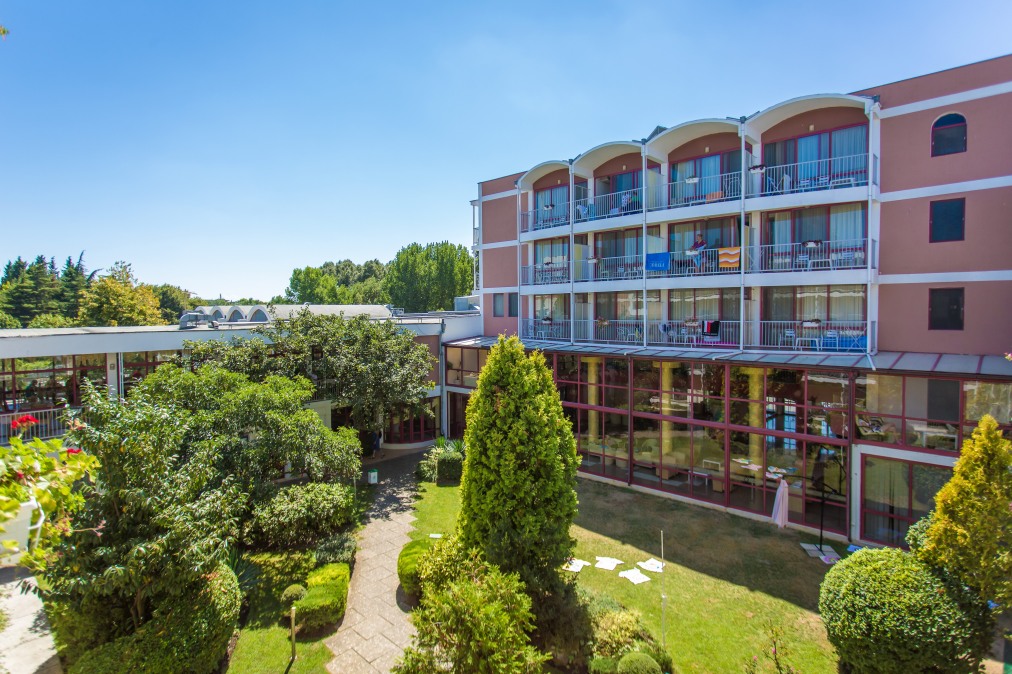 Хотел Лонгоза 4* Хотел Лонгоза 4*