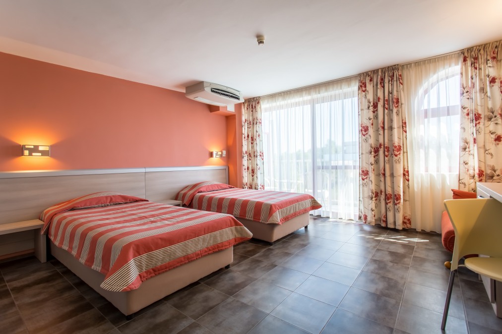 Хотел Лонгоза 4* Хотел Лонгоза 4*