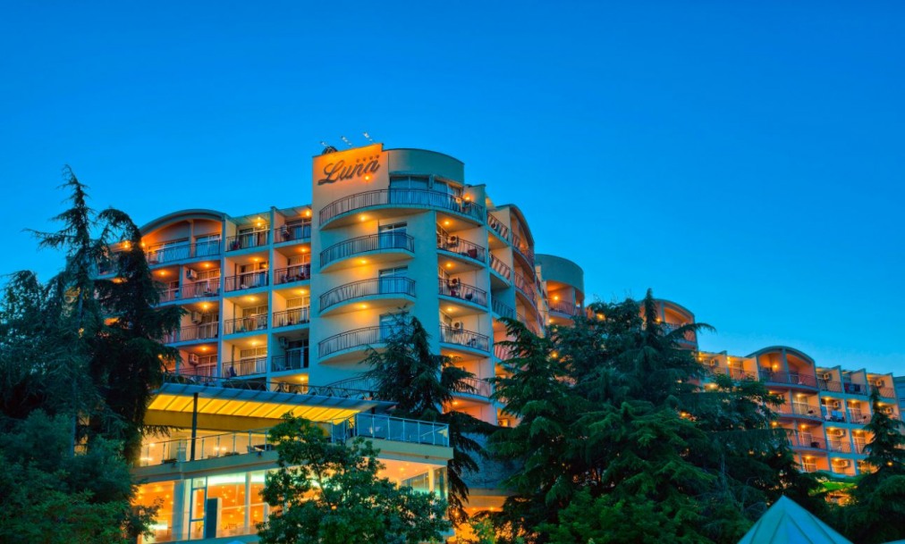 Хотел Луна 4* Хотел Луна 4*