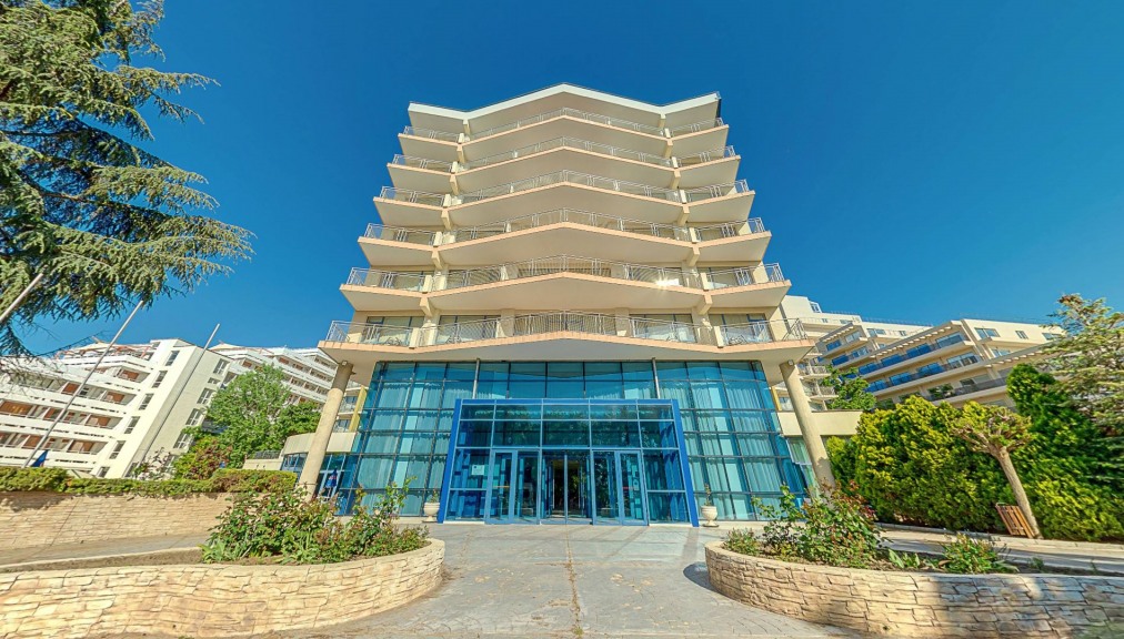 Елена 4*, Златни Пясъци България