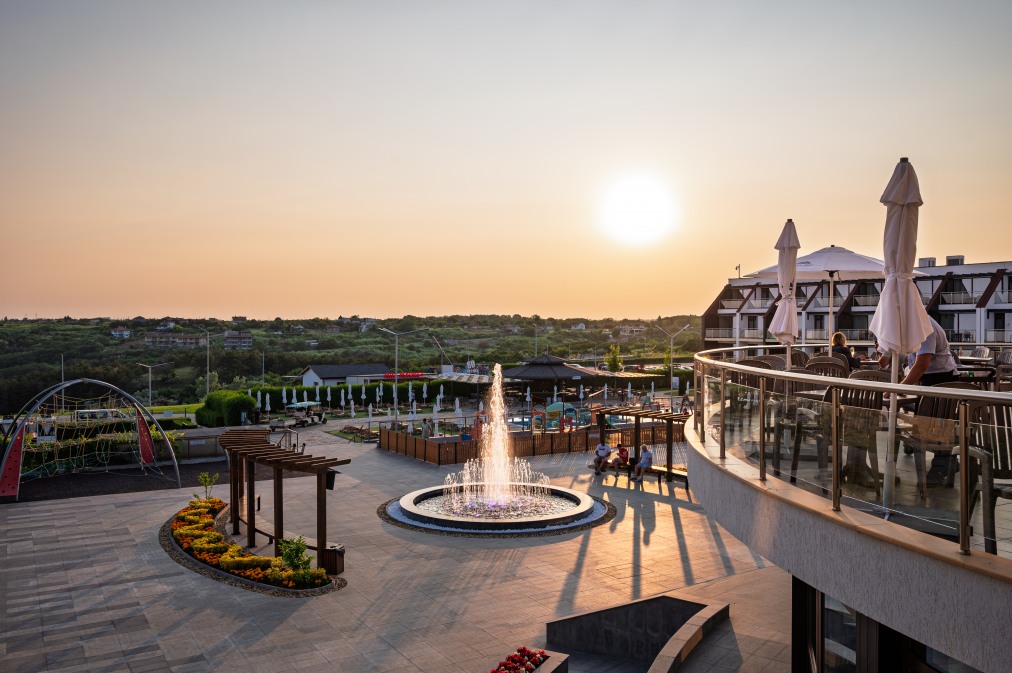 Хотел Топола Скайс Резорт & Аквапарк 3* Хотел Топола Скайс Резорт & Аквапарк 3*