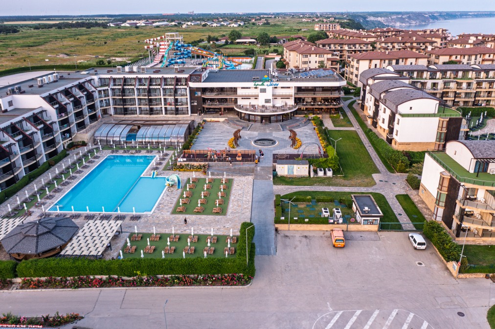 Хотел Топола Скайс Резорт & Аквапарк 3*, Каварна България