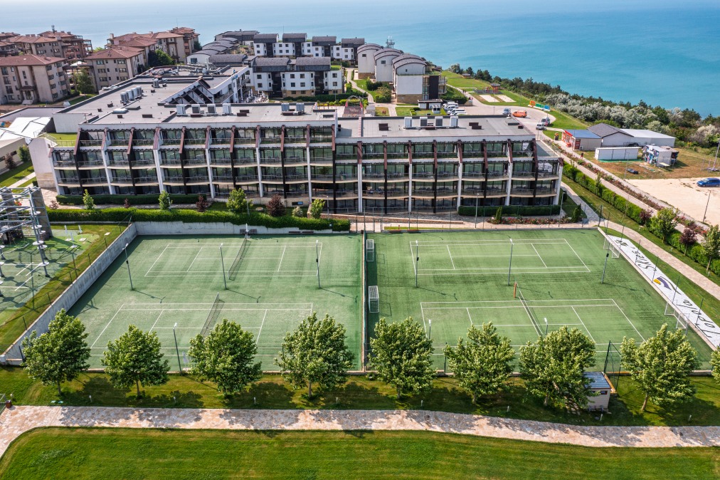 Хотел Топола Скайс Резорт & Аквапарк 3* Хотел Топола Скайс Резорт & Аквапарк 3*