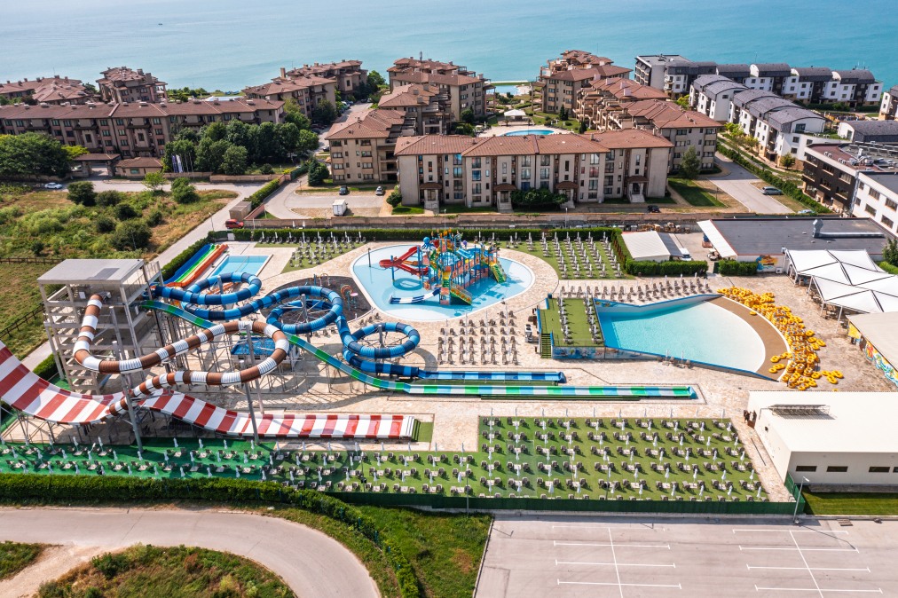 Хотел Топола Скайс Резорт & Аквапарк 3* Хотел Топола Скайс Резорт & Аквапарк 3*