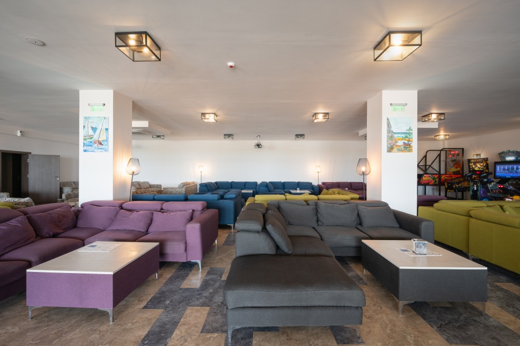 Хотел Топола Скайс Резорт & Аквапарк 3* Хотел Топола Скайс Резорт & Аквапарк 3*