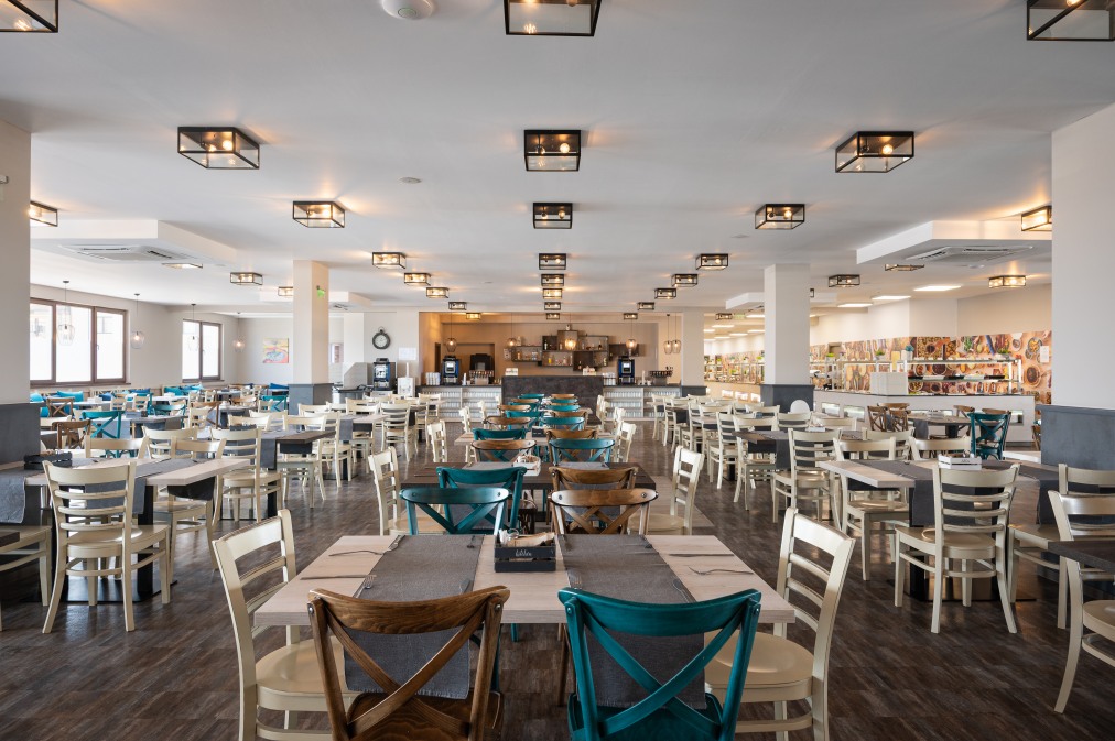 Хотел Топола Скайс Резорт & Аквапарк 3* Хотел Топола Скайс Резорт & Аквапарк 3*