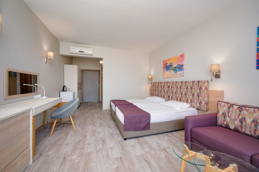 Хотел Топола Скайс Резорт & Аквапарк 3* Хотел Топола Скайс Резорт & Аквапарк 3*