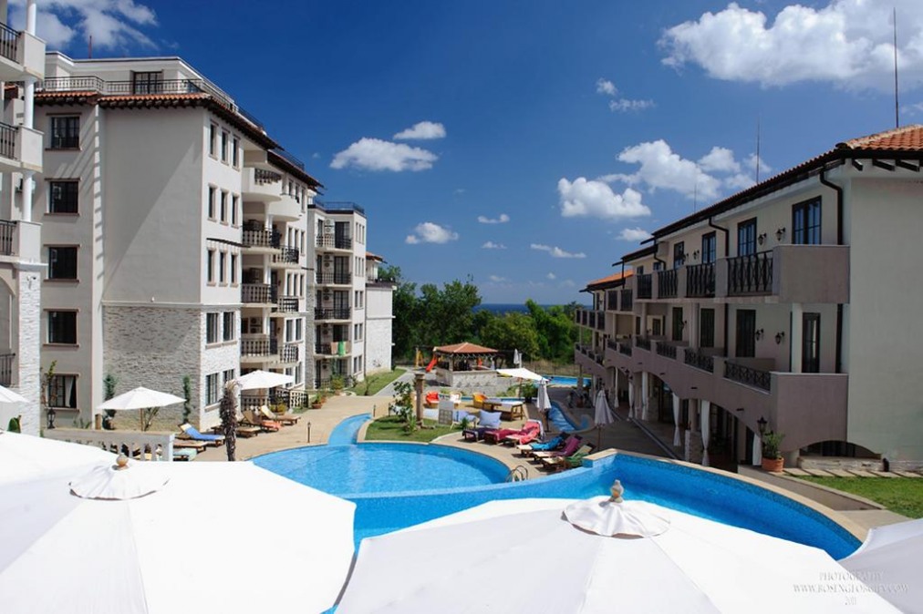 Клиф Бийч & СПА 4*, Обзор България